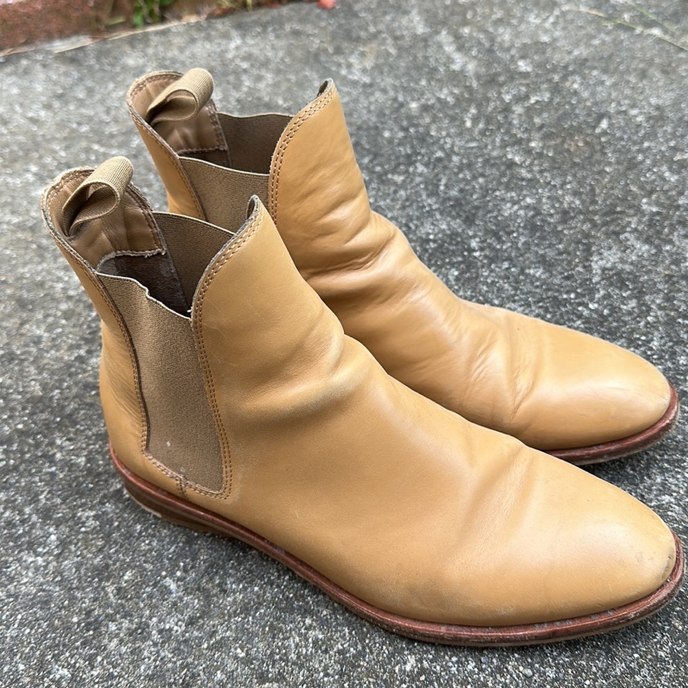 Everlane Chelsea Boot - Picture 5 of 8